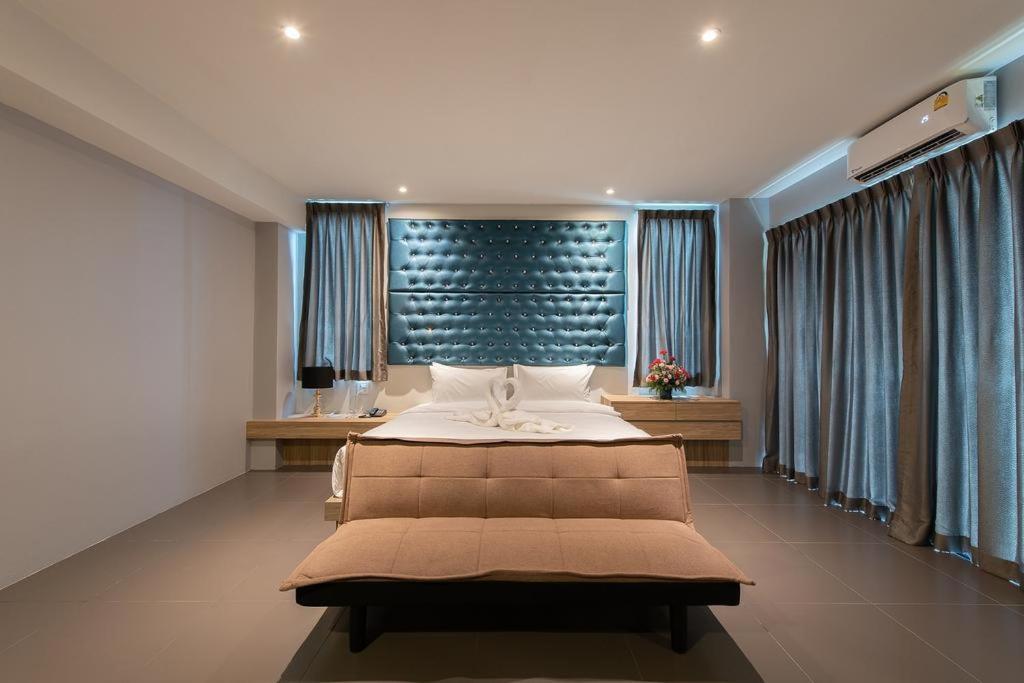 Yamin Seaview Hotel Phuket Екстериор снимка