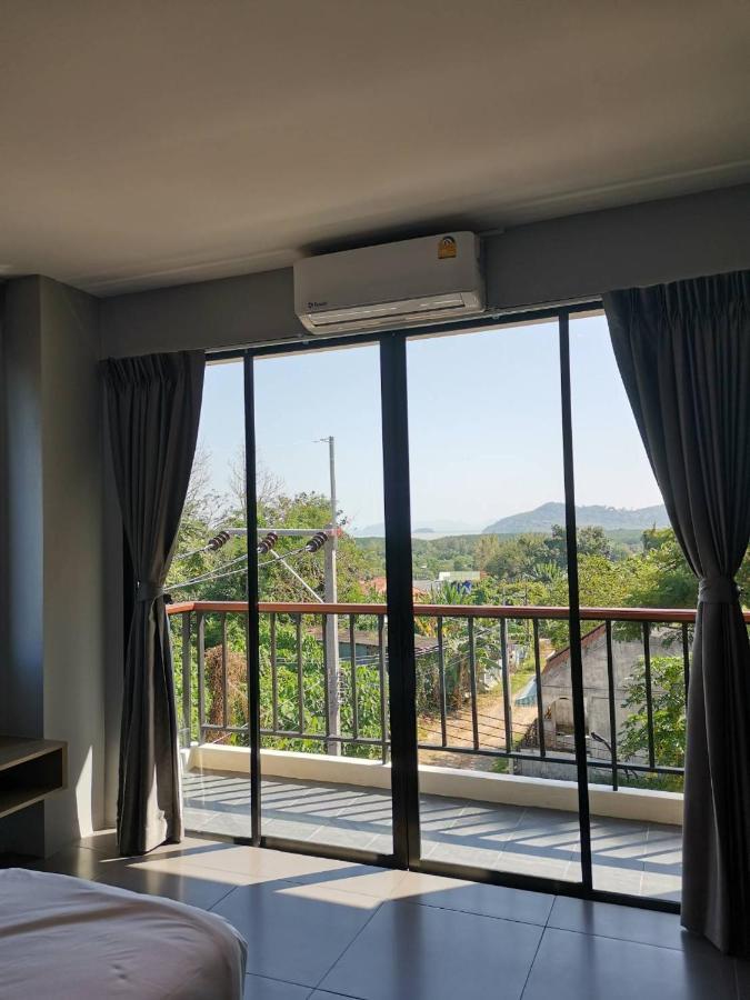 Yamin Seaview Hotel Phuket Екстериор снимка